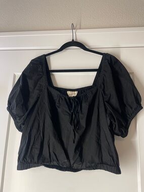 Black Puff-Sleeve Square Neck Women's Top